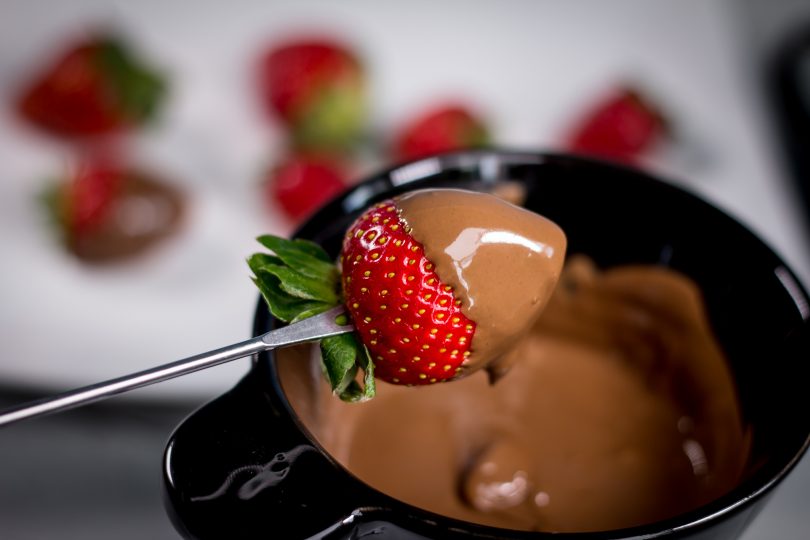 Fondue para os amigos dicas que vao alem da receita
