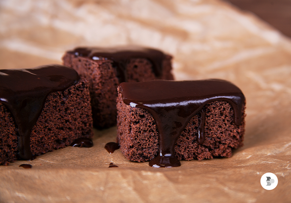 Bolo de Chocolate com Cobertura bolo, Receitas fáceis e rápidas para curtir com a galera utilizando a airfryer