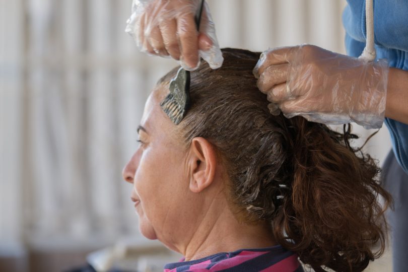 como pintar o cabelo em casa