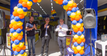 Inauguração da Lojas Colombo em Barbosa Ferraz, no Paraná. Barbosa Ferraz Paraná.