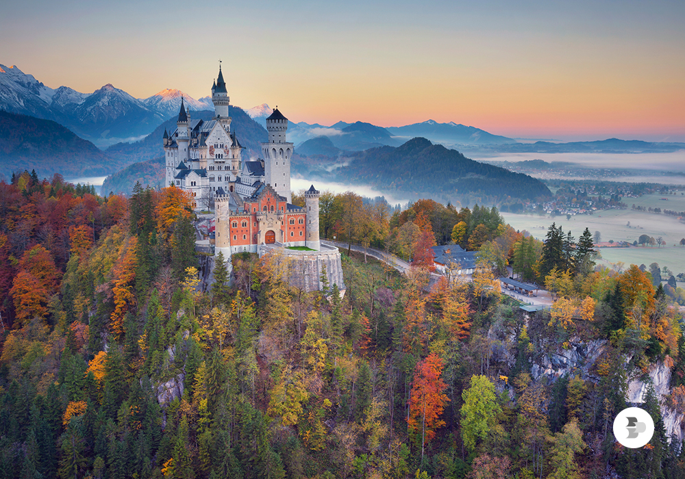Vista do Castelo de Neuschwanstein na Alemanha. Alemanha.
