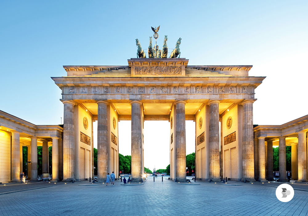 O Portão de Brandemburgo visto de frente. Alemanha.