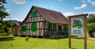 Uma casa típica alemã em Pomerode. Santa Catarina.
