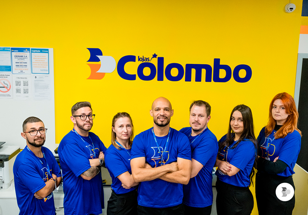 Equipe da nova filial da Lojas Colombo. Prudentópolis.